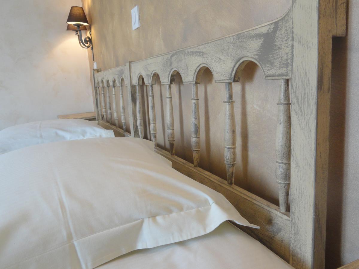 Logis Hotel Restaurant Planes Саягуз Екстериор снимка