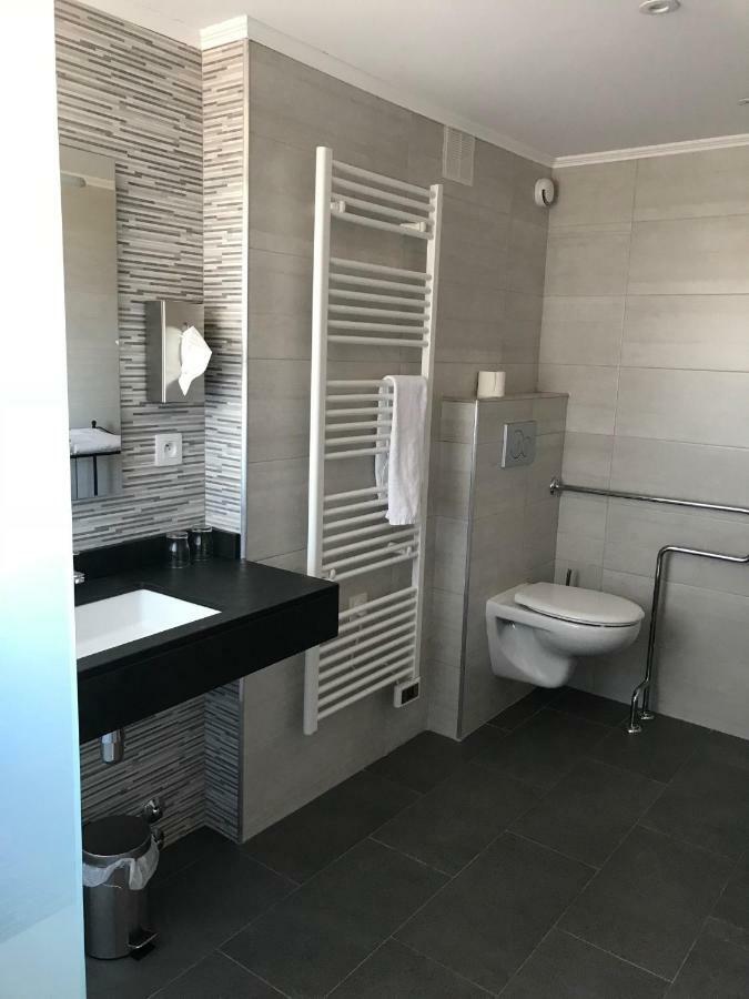 Logis Hotel Restaurant Planes Саягуз Екстериор снимка